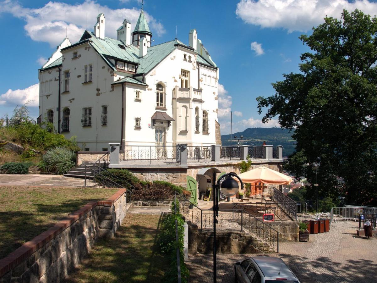 Laurahaus Villa Decin Kültér fotó